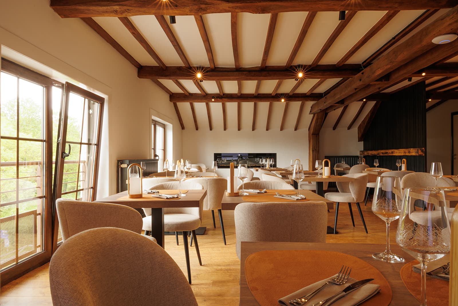 Grande salle, mise en place